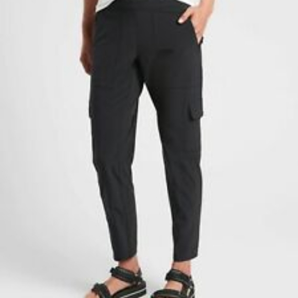 Athleta Pants - Athleta Solid Black Chelsea Cargo Pants 4, 6